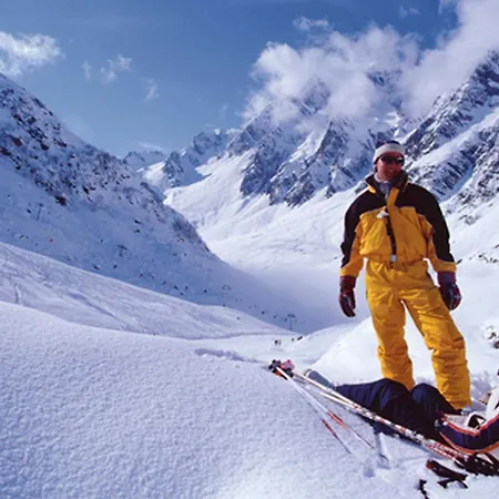 Aparthotel Azureva Piau Engaly 3*