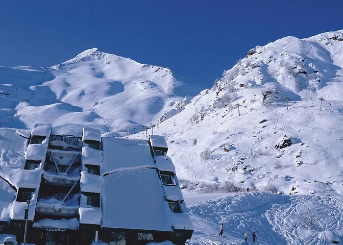 Azureva Piau Engaly アパートホテル アラヌエ