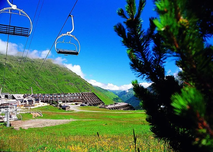 アパートホテル Azureva Piau Engaly アラヌエ