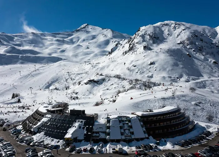 アパートホテル Azureva Piau Engaly 3*