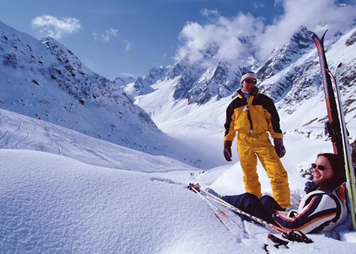 アパートホテル Azureva Piau Engaly 3*