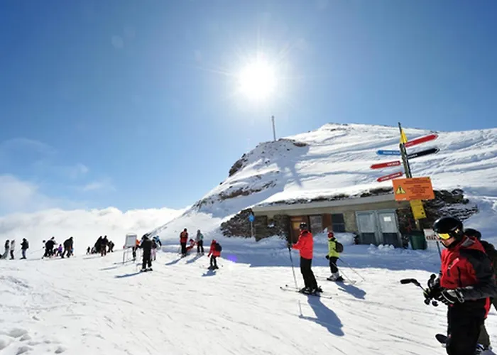 Azureva Piau Engaly 3* アラヌエ