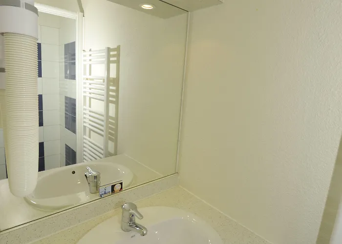 Azureva Piau Engaly アパートホテル