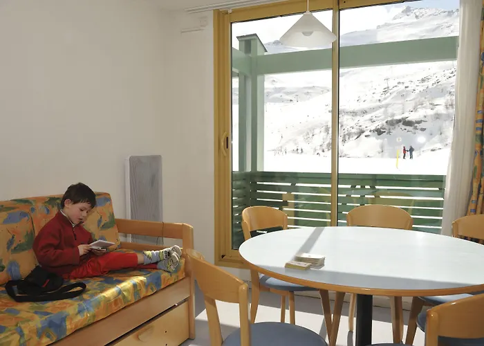 Azureva Piau Engaly 3*